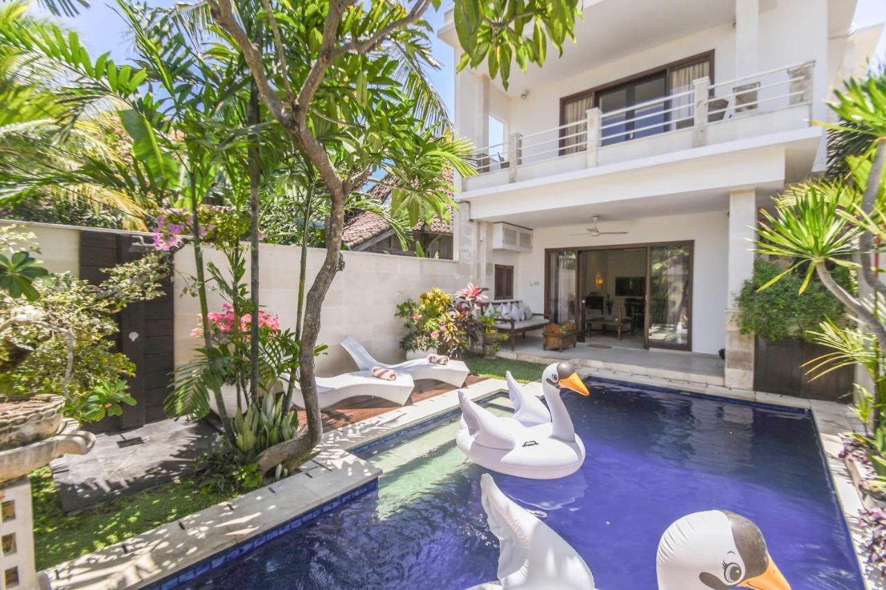 Amalia Swan Haven Villa Seminyak Buitenkant foto